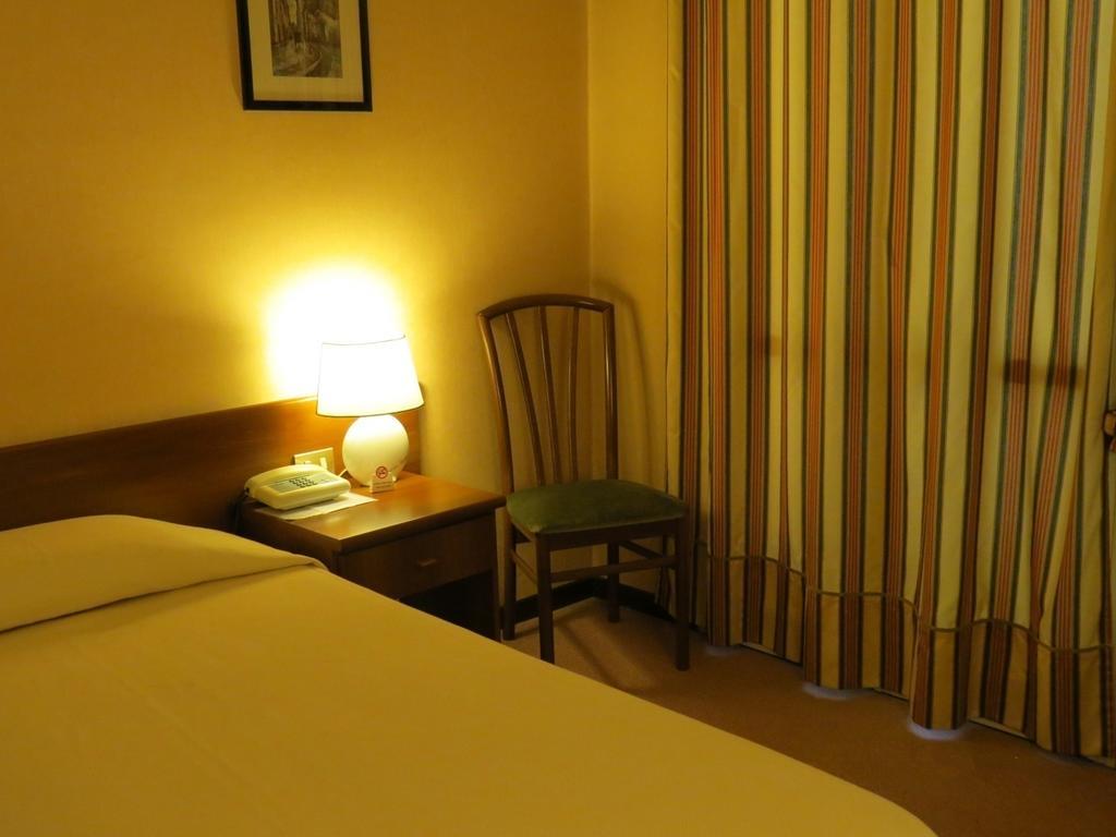 Hotel Des Artistes Turin Room photo